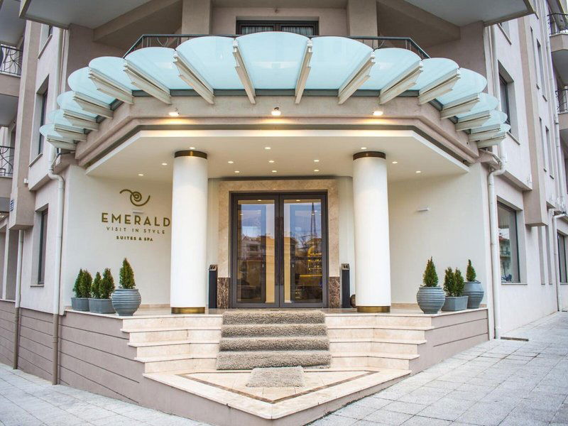 Hotel Emerald Suites