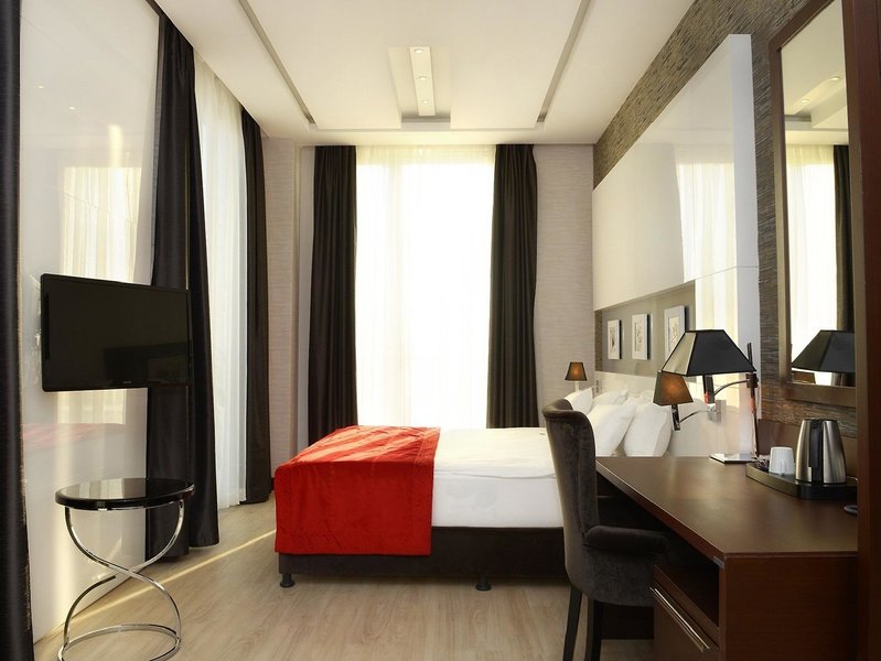 Hotel Grand Hotel Downtown