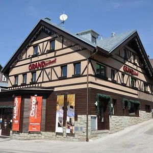 Hotel Grand Apartments cazare Spindleruv Mlyn