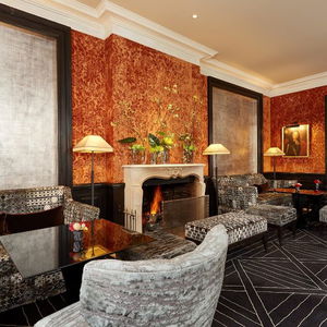 Hotel Le Pavillon De La Reine cazare Paris