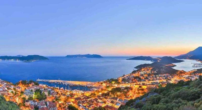 Hotel Begonya Suites