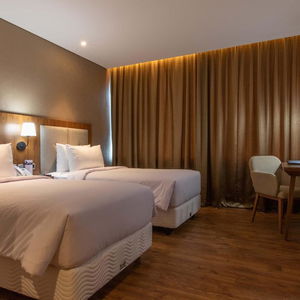 Hotel Avenzel Hotel & Convention Cibubur cazare Bekasi