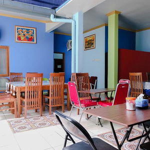 Hotel Amalia Guest House By Oyo Rooms cazare Malang