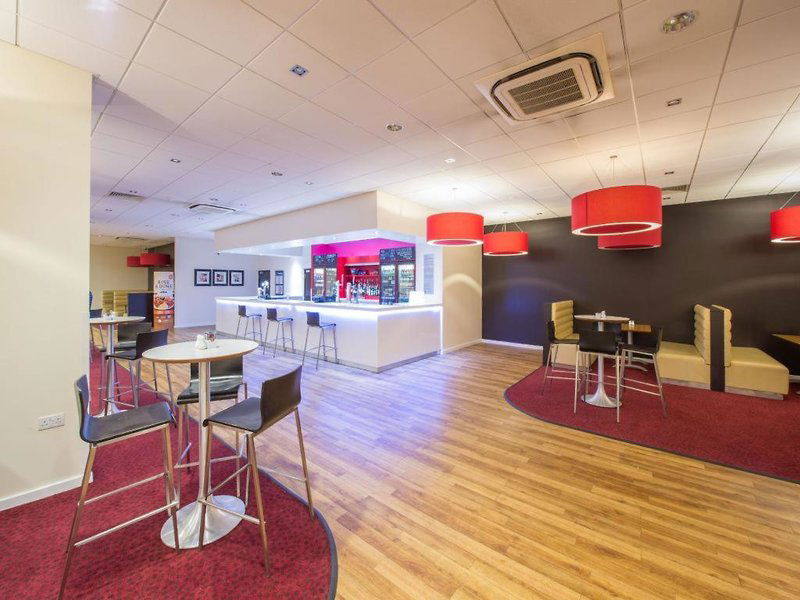 Hotel Travelodge Gatwick Airport Central