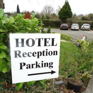 Hotel Gatwick White House cazare Horley