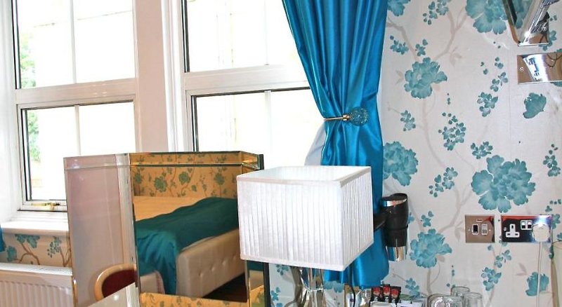 Hotel Crompton Guest House