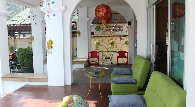 Karon Living Room