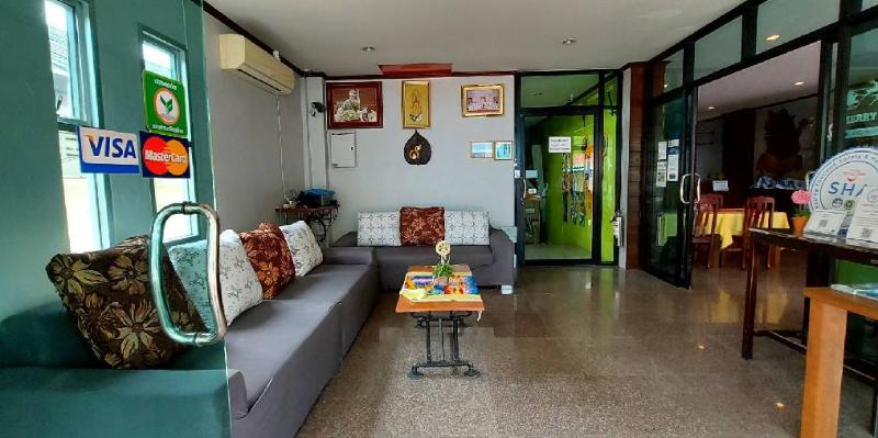Karon Living Room