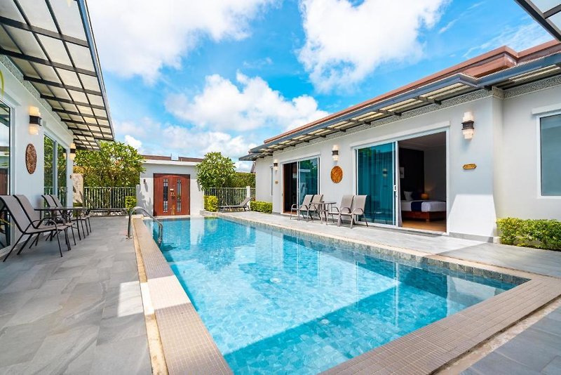 Phuket La Siesta Pool Villa