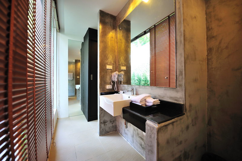 Lae Lay Suites