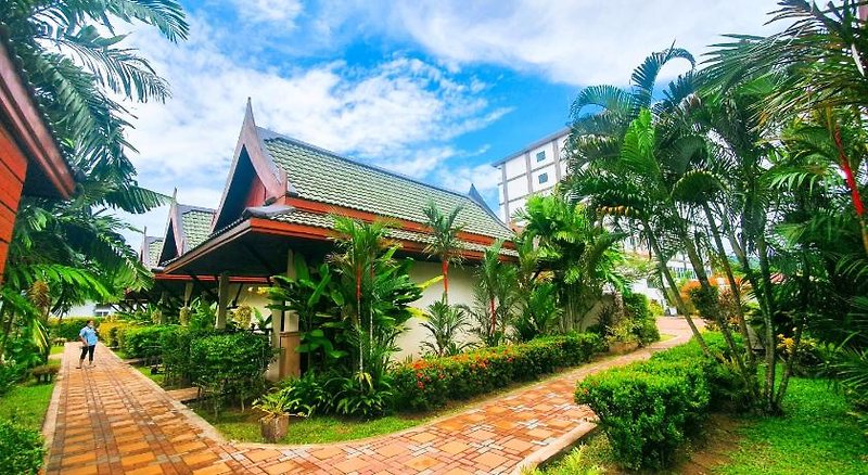 Airport Resort & Spa