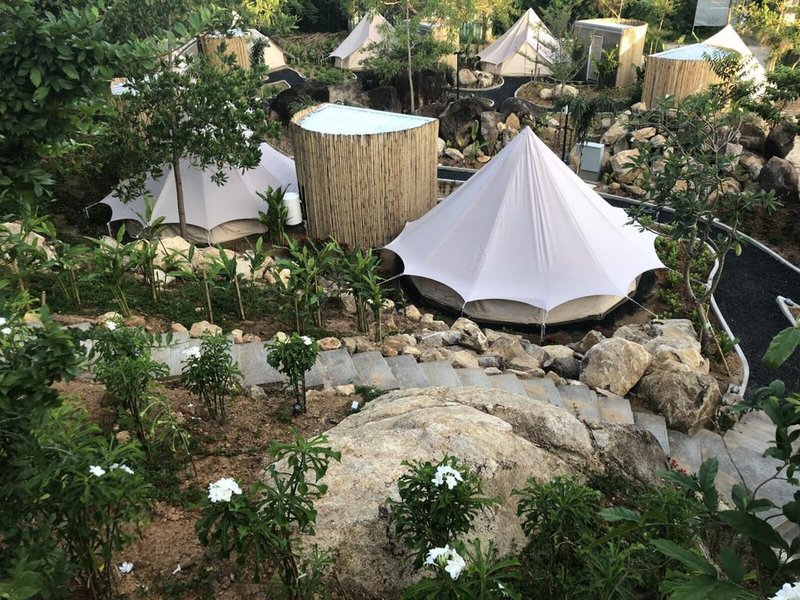 Roost Glamping