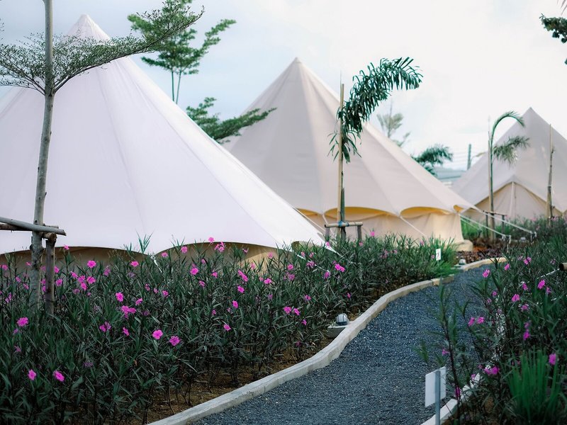Roost Glamping
