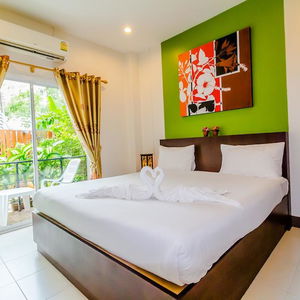 Hotel Baan Yuyen Karon Guesthouse cazare Karon Beach