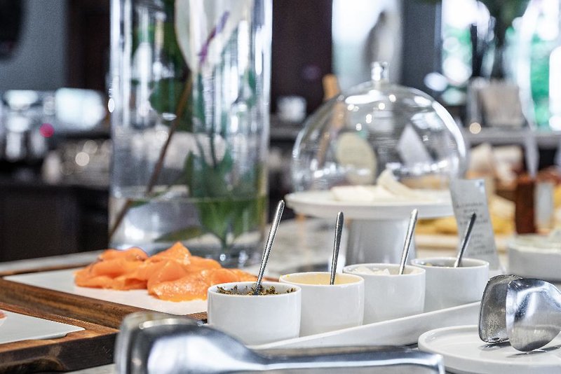 dal travel Sir Anthony Hotel