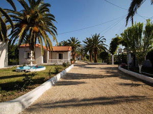 Hotel Paradise Village cazare Roda