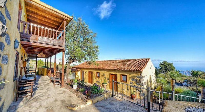 Hotel Rural La Correa Del Almendro