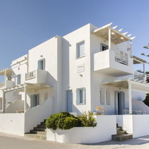 Hotel Pollonia Studios cazare Milos
