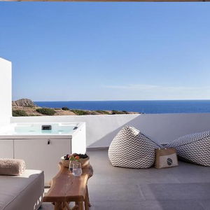 Hotel Armony Suites Milos cazare Megalochori