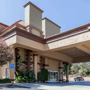 Hotel Travelodge By Wyndham Sylmar Ca cazare Califon