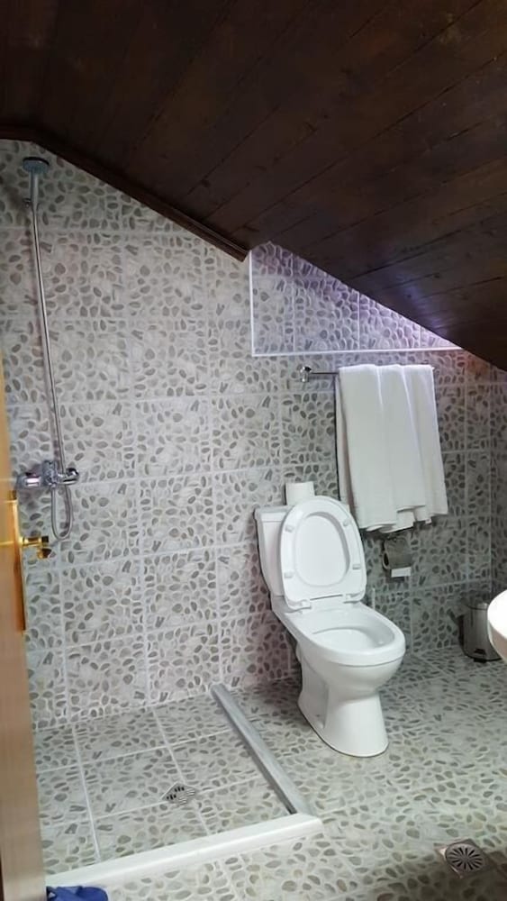 Hotel Bujtina E Bardhe