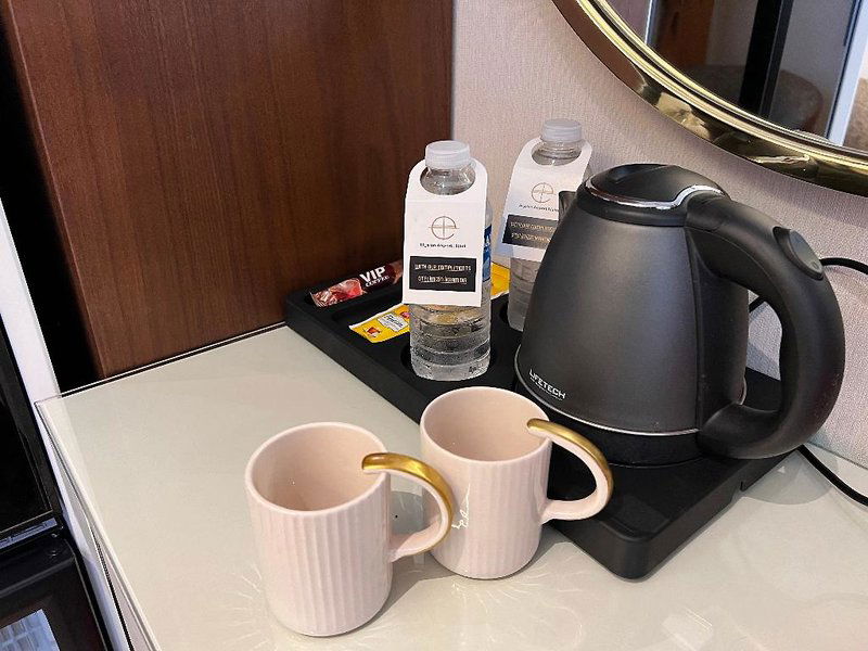 Hotel Elysian Airport Hotel