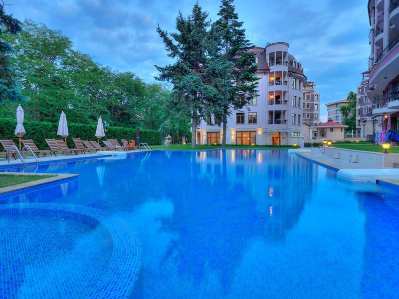 Kristel Hotel