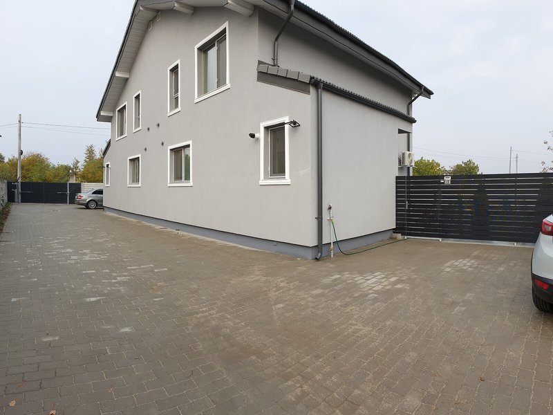 Villa Grey Residence