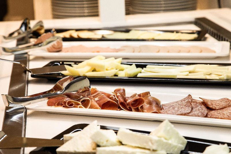 Hotel The Convo Athens Riviera