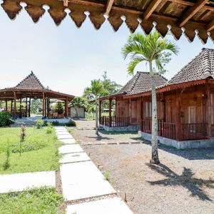 Hotel Balkondes Duta Menoreh cazare Magelang