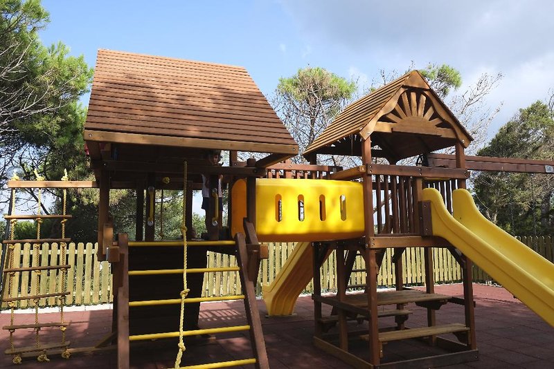 Torre Del Porticciolo Camping Village Glamping