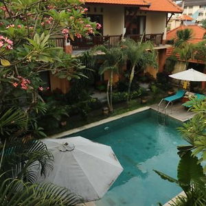 Hotel Mina Pelasa Hotel cazare Legian