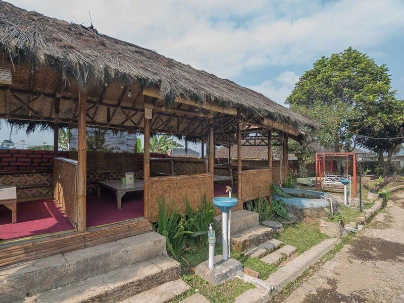 Hotel Saung Katineung By Reddoorz