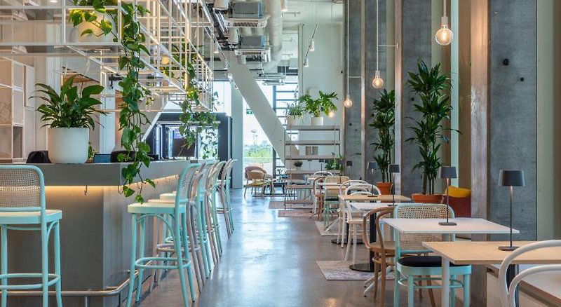 Hotel District Living