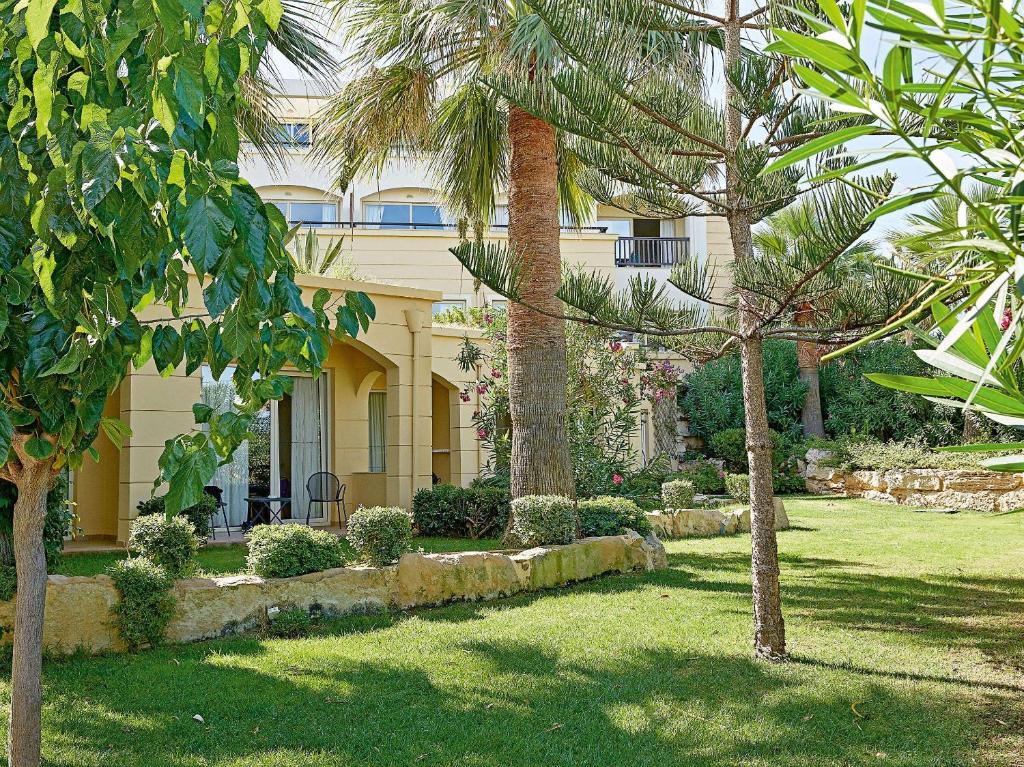 dal travel Grecotel Marine Palace & Aqua Park