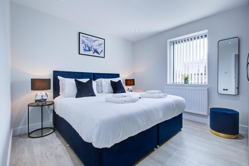 Hybridresi Uxbridge