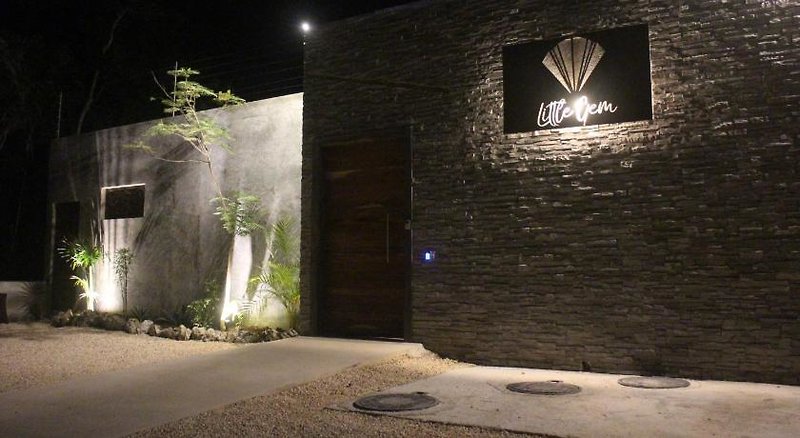Little Gem Charme Hotel
