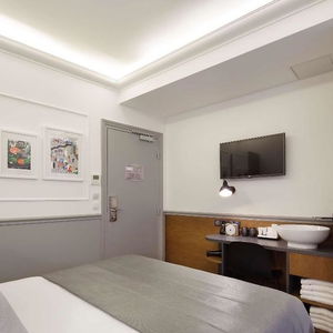 Hotel Hôtel Petit Lafayette cazare Paris