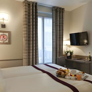 Sejur Monceau Wagram vacanta Paris