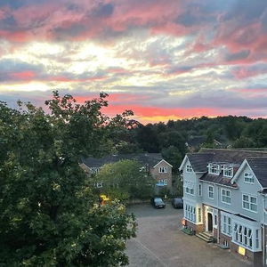 Hotel The Lawn Hotel cazare Reading
