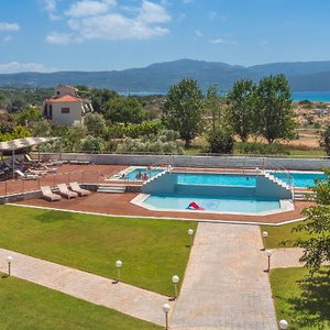 Sejur Paradise Resort Finikounda vacanta Peloponnese