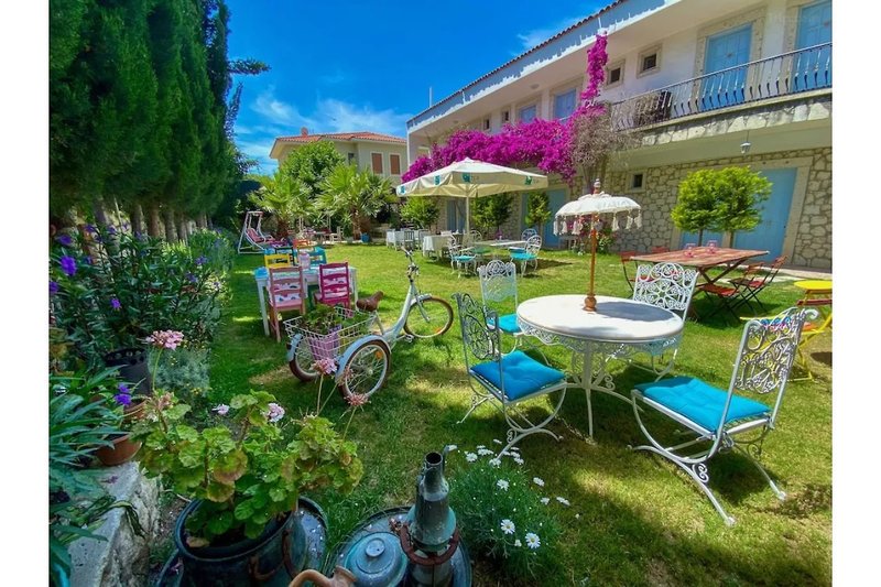 Alasonya Otel Alacati By Lamira