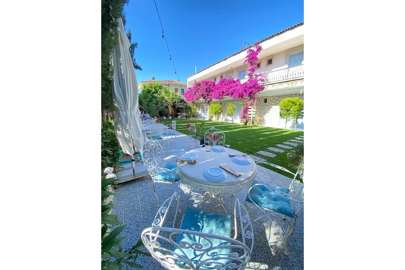 Alasonya Otel Alacati By Lamira