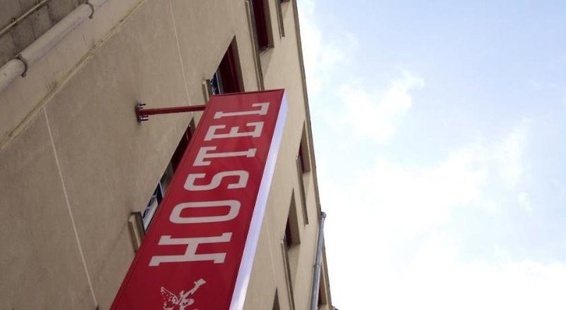 Bastille Hostel