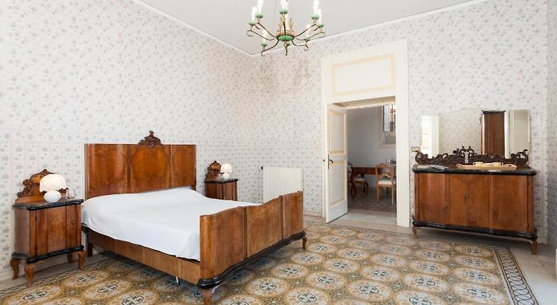 Melody Sorrento Suites