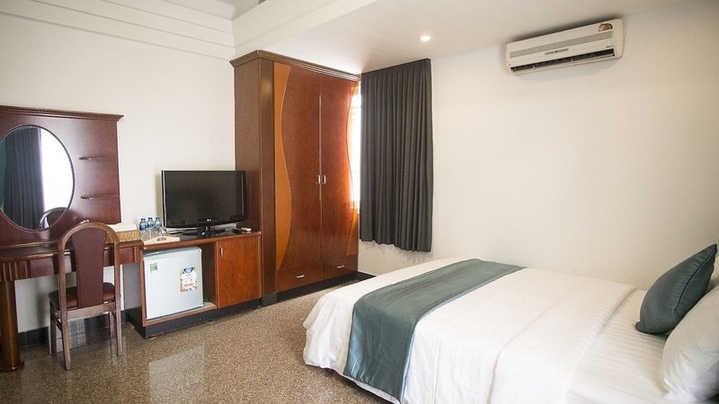 Cuu Kim Son Hotel