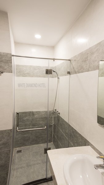 White Diamond Hotel