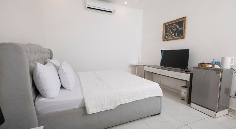 White Diamond Hotel