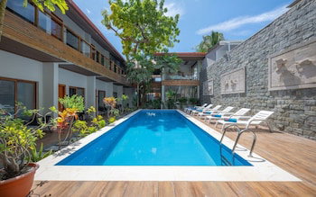Hotel Kaani Village & Spa