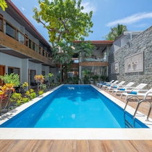 Hotel Kaani Village & Spa cazare Maafushi